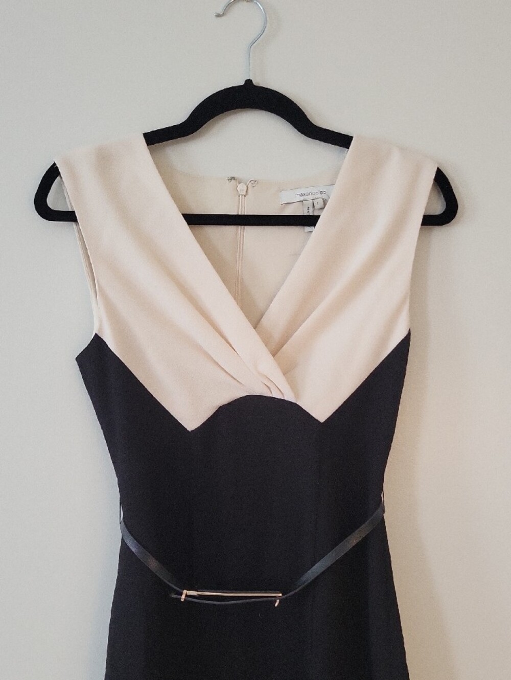 Max & Cleo Black and Cream V-Neck Colorblock Sheath Dress